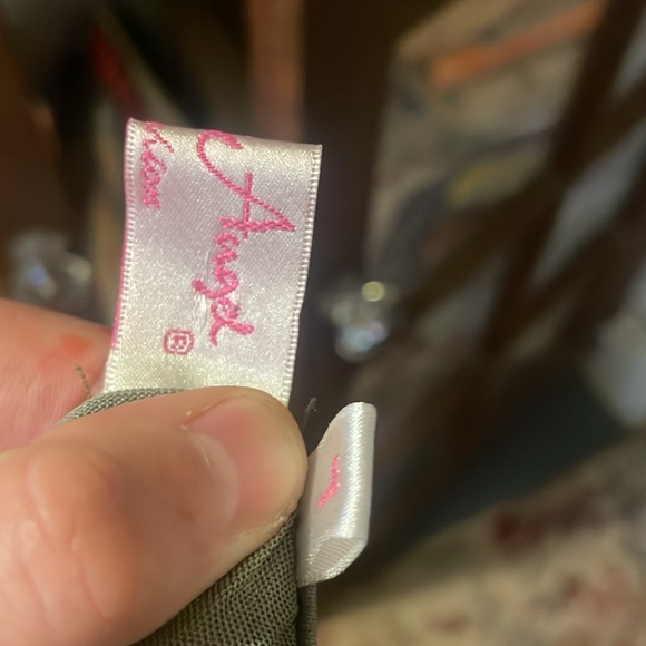 Ladies army green tank top with ruffled bottom - Picture 3 of 3